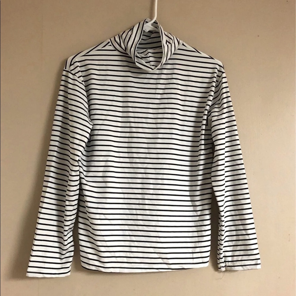 Forever 21 Long Sleeve Striped Turtleneck Shirt